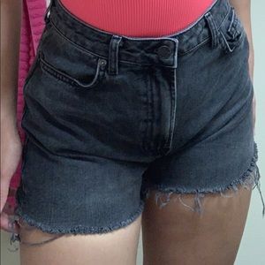 Distressed forever 21 high rise jean short